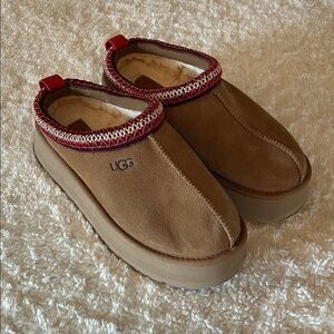 UGG Tazz Platform Slippers